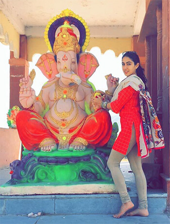 sara-ali-khan-Ganesh-Chaturthi