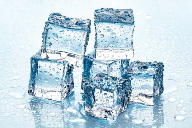 benefits of ice cubes for sunburn